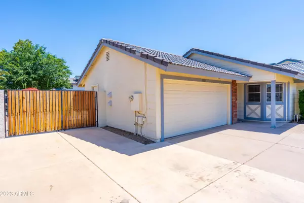 8038 W BLOOMFIELD Road, Peoria, AZ 85381
