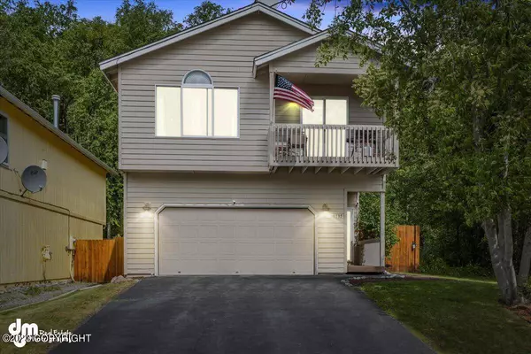 19737 Highland Ridge DR, Eagle River, AK 99577