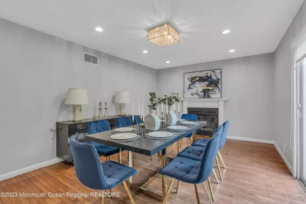 163 Colonial Drive, Lakewood, NJ 08701