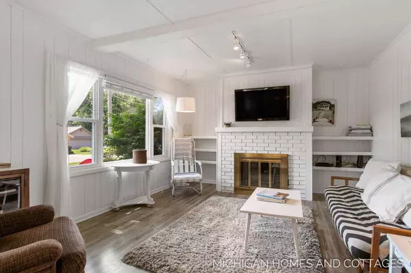 1665 Waukazoo Drive, Holland, MI 49424