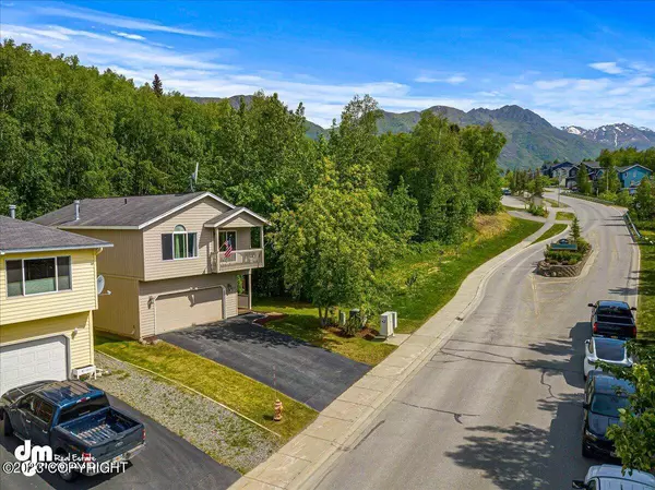 19737 Highland Ridge DR, Eagle River, AK 99577