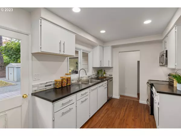 2865 SW 123RD AVE, Beaverton, OR 97005