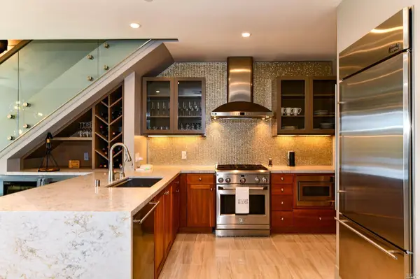 588 Main ST 302, Napa, CA 94559