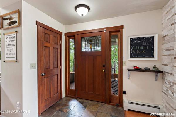 22211 Brownie DR, Eagle River, AK 99577