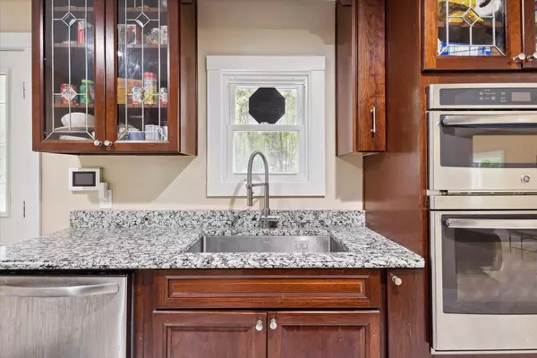 52998 Twin Lakeview Drive, Dowagiac, MI 49047