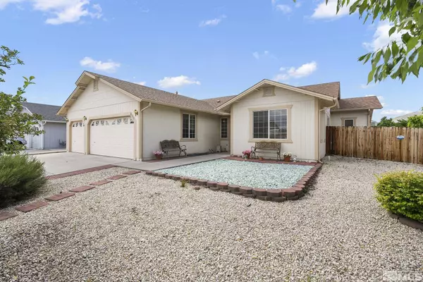 2355 Albatross Way, Sparks, NV 89441-5875