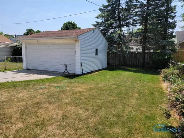 2831 Nash RD, Toledo, OH 43613