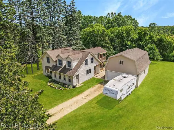 11274 OAK Road, Otisville, MI 48463