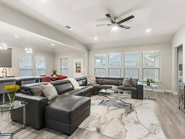 3615 Hidden Hollow Drive, Grand Prairie, TX 76065