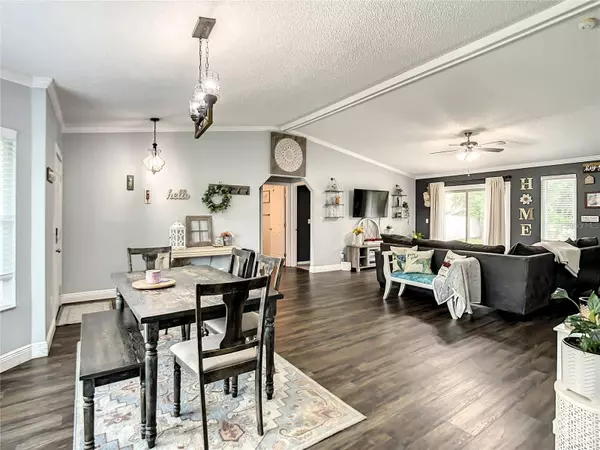 2221 NEEDLE PALM DR, Edgewater, FL 32141