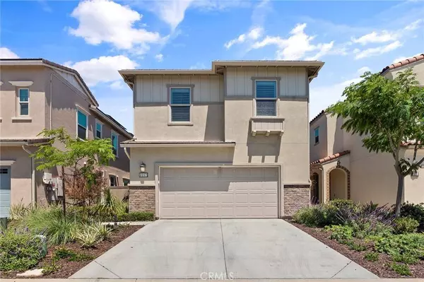 2057 White Alder LN, Vista, CA 92084