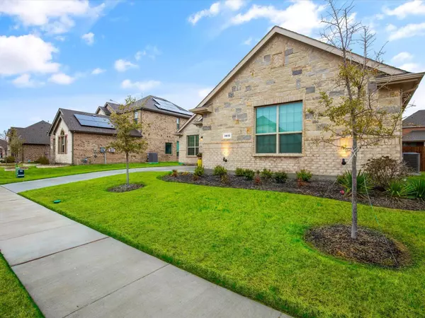 3615 Hidden Hollow Drive, Grand Prairie, TX 76065