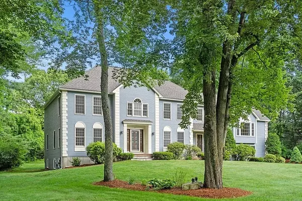 27 Stoneybrook Cir, Andover, MA 01810