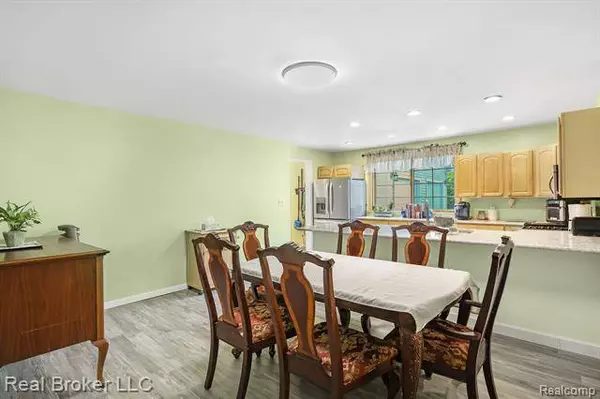 11274 OAK Road, Otisville, MI 48463