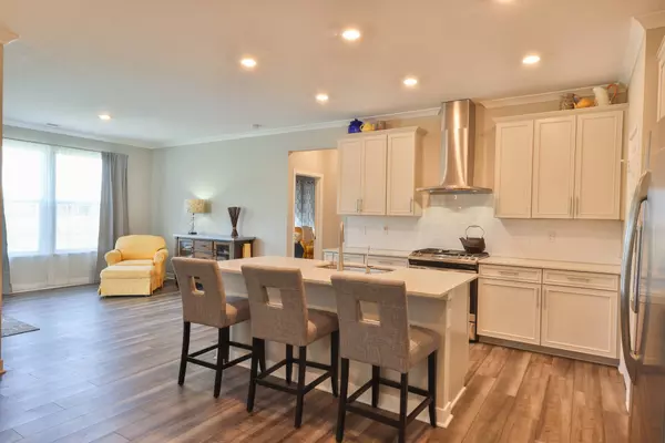 9725 Haughton LN, Mccordsville, IN 46055