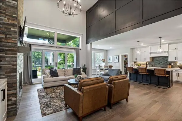 8516 NE 89th ST, Kansas City, MO 64157