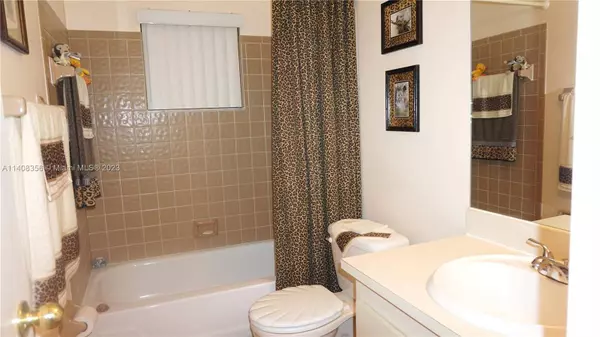 Boca Raton, FL 33434