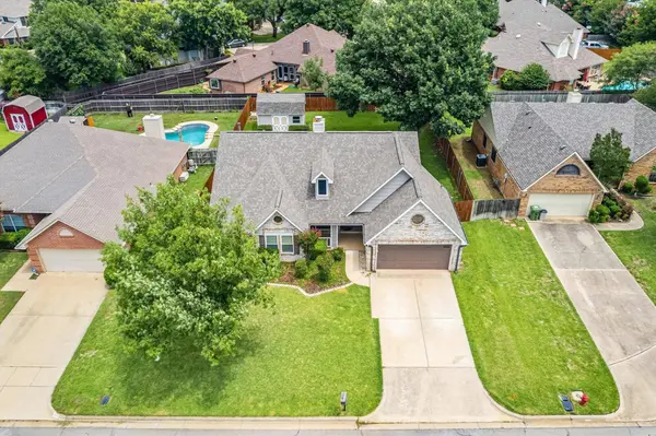 7521 Teakwood Court, North Richland Hills, TX 76182