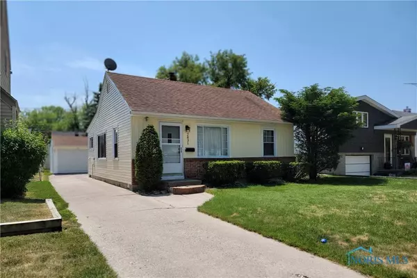 2831 Nash RD, Toledo, OH 43613