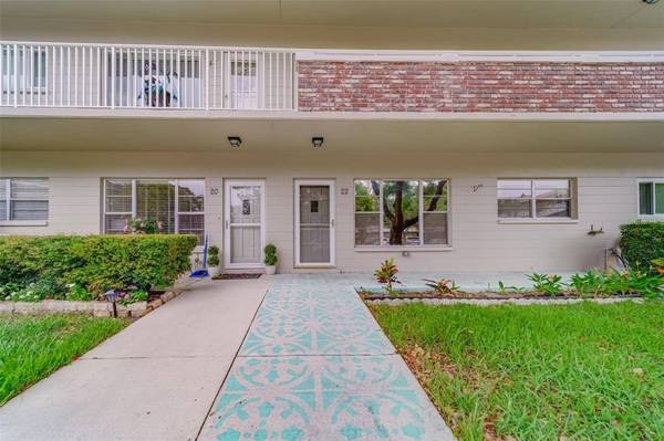 2426 PERSIAN DR #22, Clearwater, FL 33763