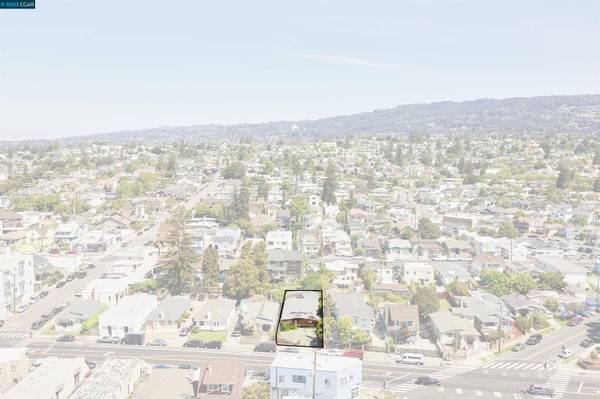 5484 Bancroft Ave, Oakland, CA 94601
