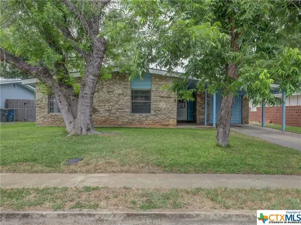 375 Lockener AVE, New Braunfels, TX 78130