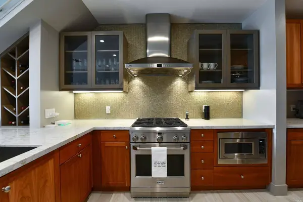 588 Main ST 302, Napa, CA 94559