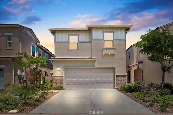 2057 White Alder LN, Vista, CA 92084