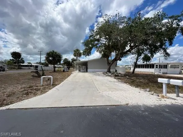 27488 Bourbonniere DR, Bonita Springs, FL 34135