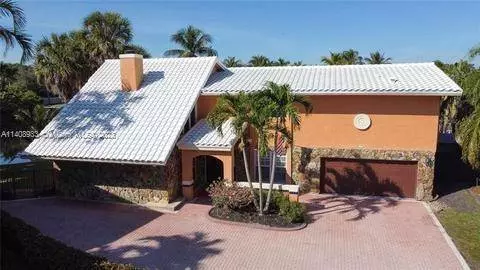 531 SW 101st Ter, Plantation, FL 33324