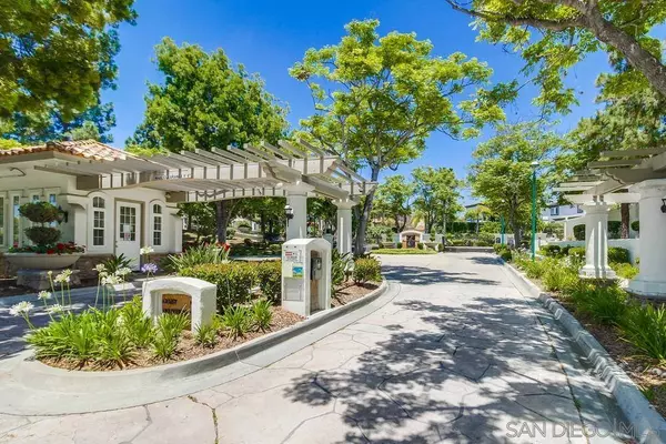 894 Carmona Ct. #55, Chula Vista, CA 91910