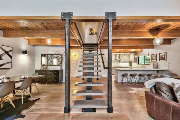 16352 Old Highway Drive, Truckee, CA 96161-1111