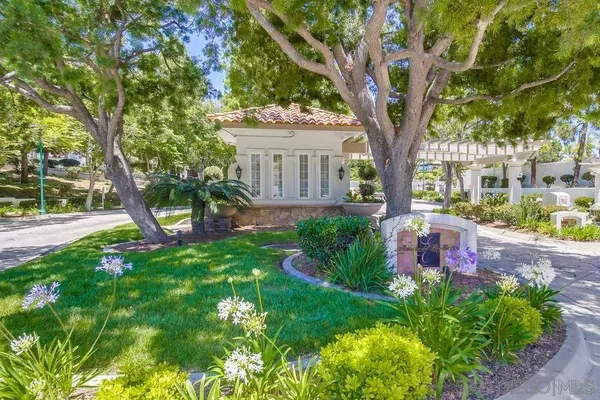 894 Carmona Ct. #55, Chula Vista, CA 91910