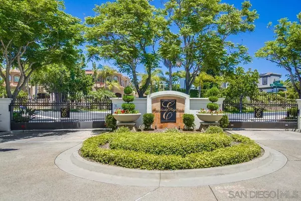 894 Carmona Ct. #55, Chula Vista, CA 91910