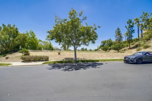 894 Carmona Ct. #55, Chula Vista, CA 91910