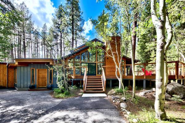 16352 Old Highway Drive, Truckee, CA 96161-1111