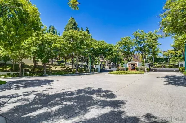 894 Carmona Ct. #55, Chula Vista, CA 91910