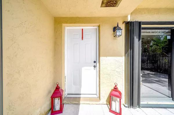 6435 SE Windsong LN 114, Stuart, FL 34997