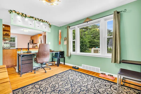 15 Riverview Drive, Brunswick, ME 04011