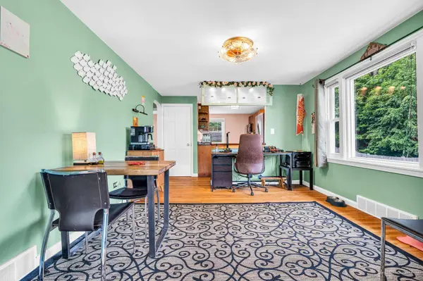 15 Riverview Drive, Brunswick, ME 04011