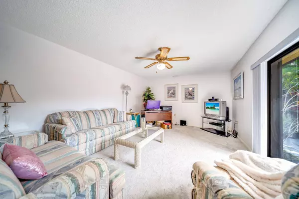 6435 SE Windsong LN 114, Stuart, FL 34997