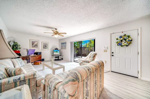 6435 SE Windsong LN 114, Stuart, FL 34997