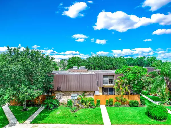 6435 SE Windsong LN 114, Stuart, FL 34997