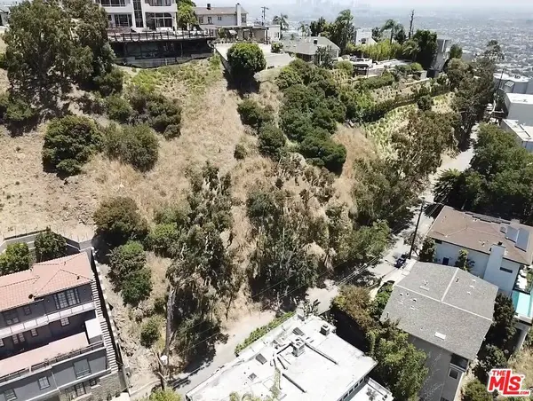 8637 W Hillside Ave, Los Angeles, CA 90069