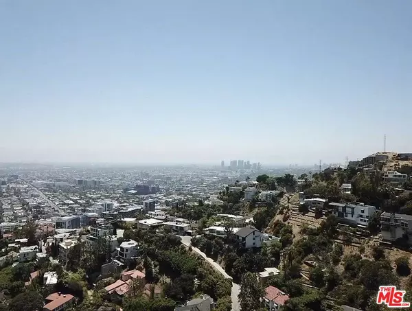 8637 W Hillside Ave, Los Angeles, CA 90069