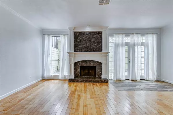 5701 Winsome LN #5, Houston, TX 77057