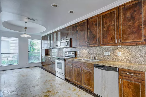 5701 Winsome LN #5, Houston, TX 77057