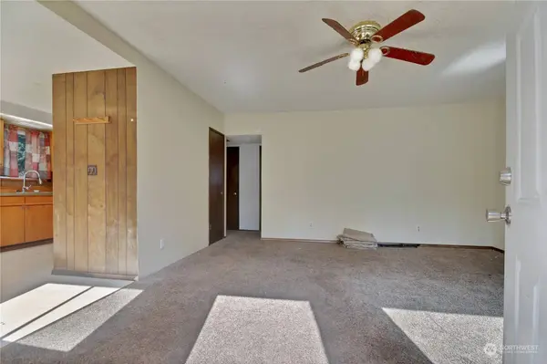 4810 S 166th ST, Seatac, WA 98188