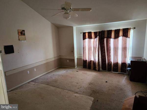 102 SWEETHOLLOW DR, Bear, DE 19701