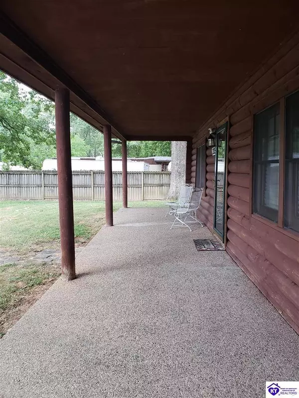 1305 Jones Street, Radcliff, KY 40160